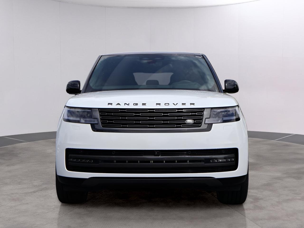 2026 Land Rover Range Rover SE