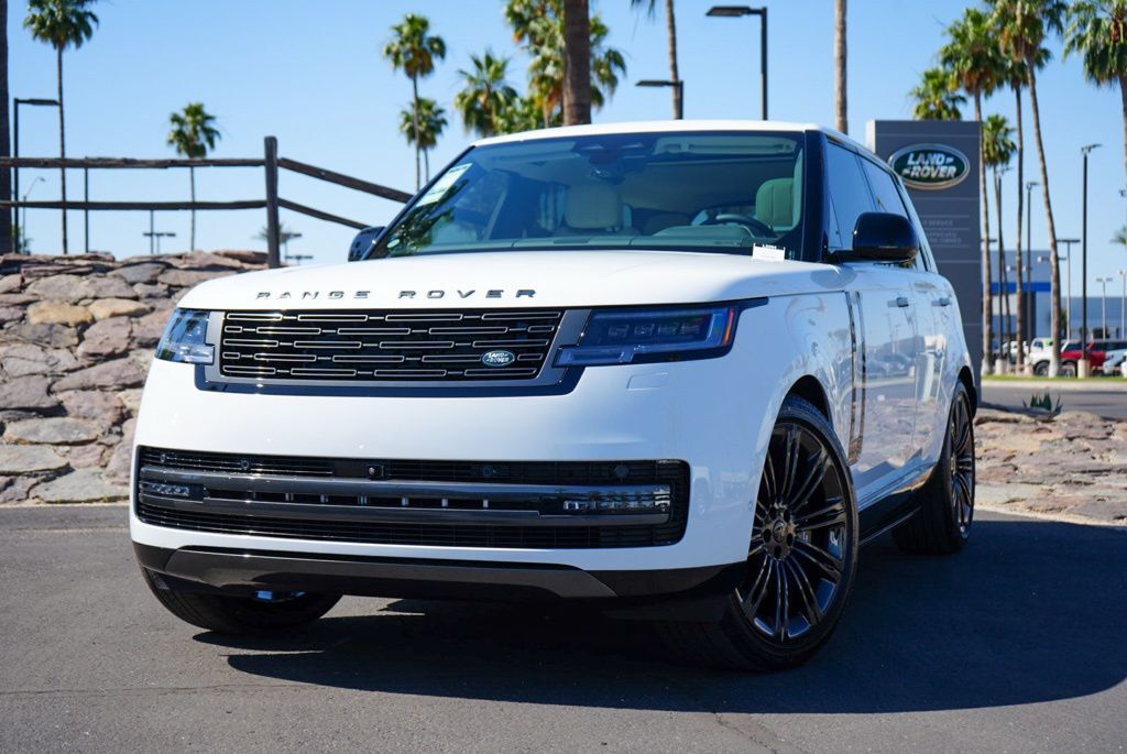 2026 Land Rover Range Rover SE