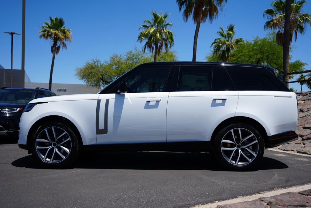 2026 Land Rover Range Rover SE