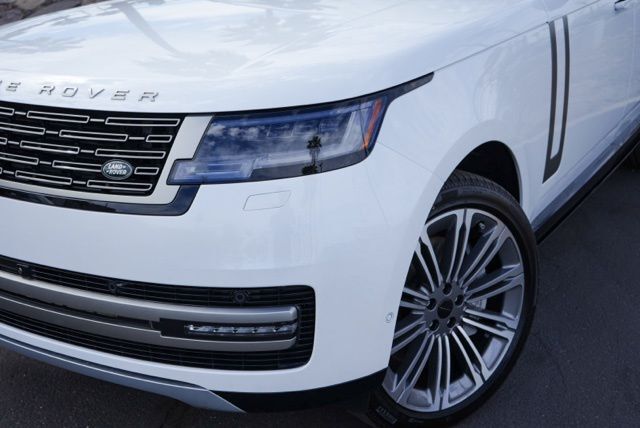 2026 Land Rover Range Rover SE