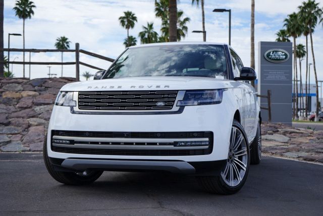 2026 Land Rover Range Rover SE