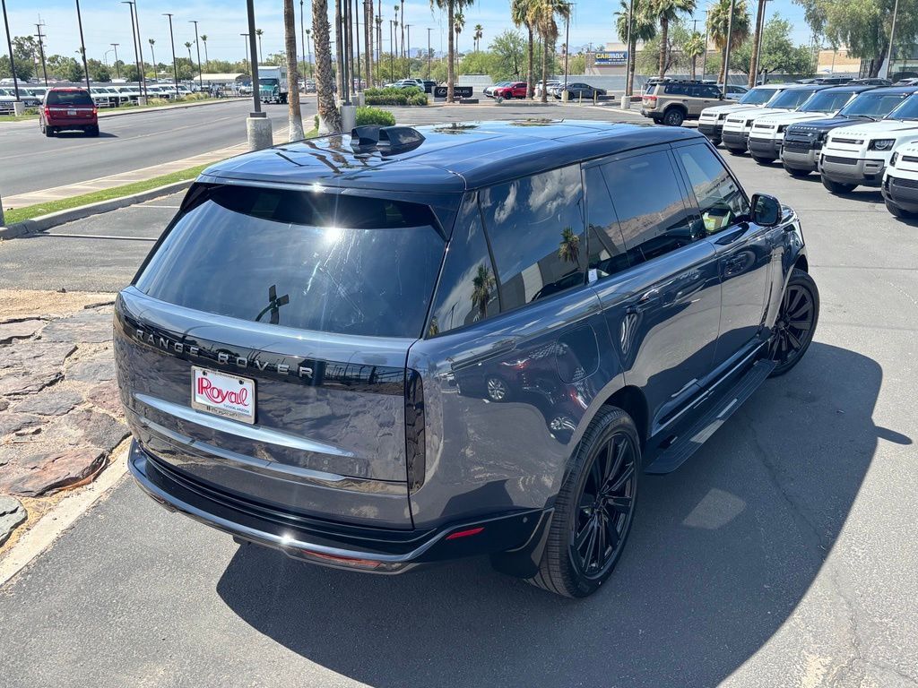 2026 Land Rover Range Rover SE