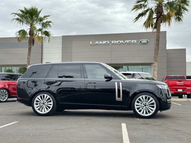 2026 Land Rover Range Rover SE