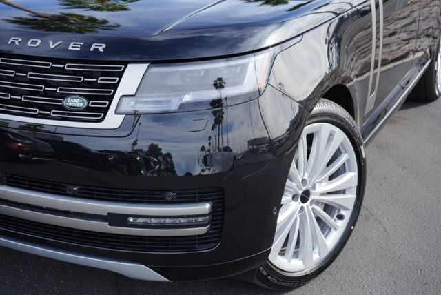 2026 Land Rover Range Rover SE