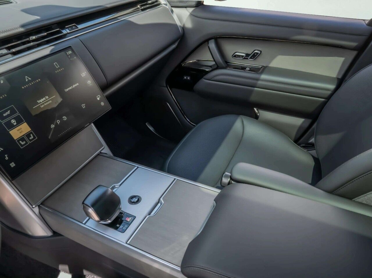 2026 Land Rover Range Rover SV - Original MSRP: $233,535 San Antonio TX