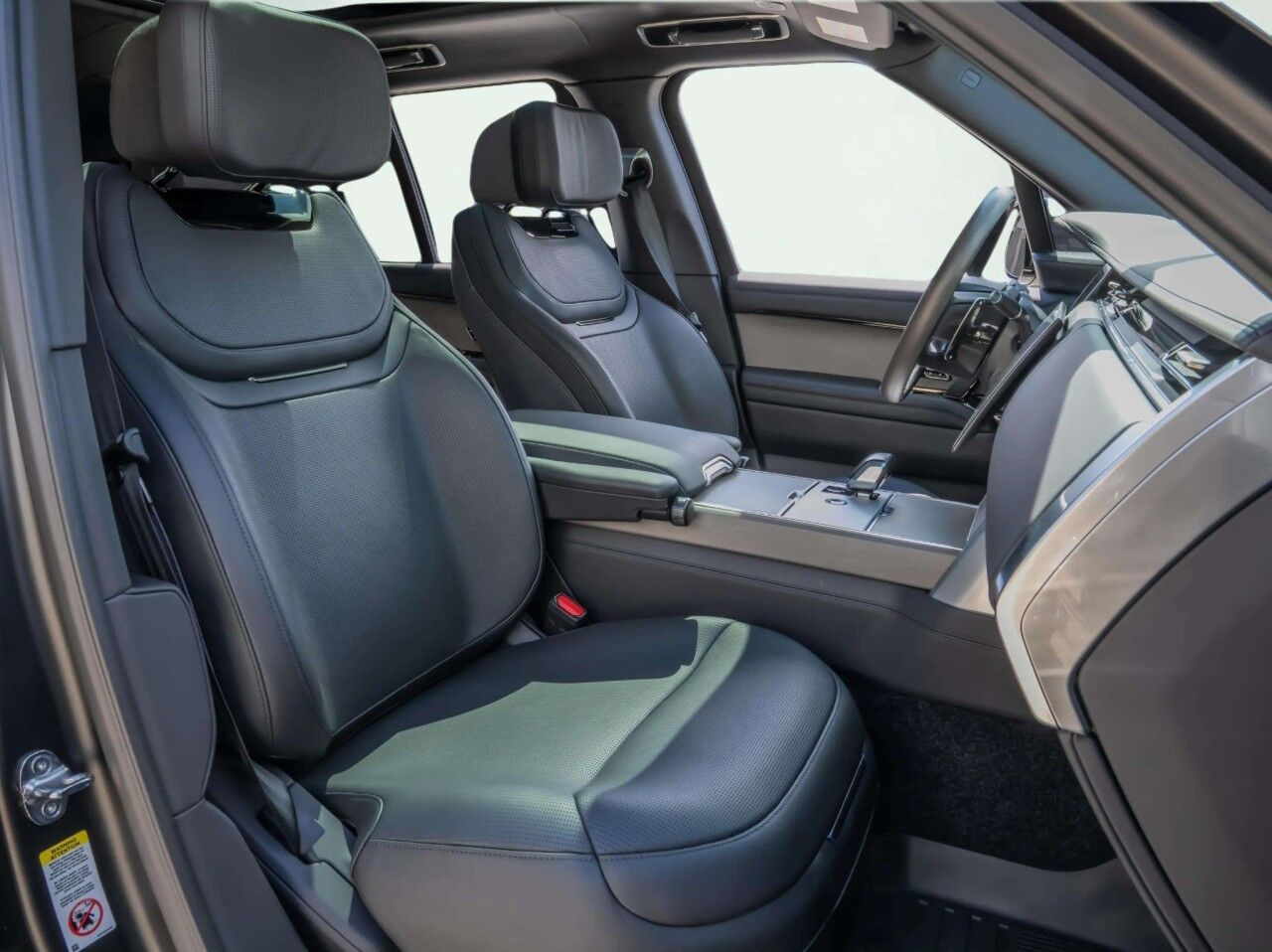 2026 Land Rover Range Rover SV - Original MSRP: $233,535 San Antonio TX