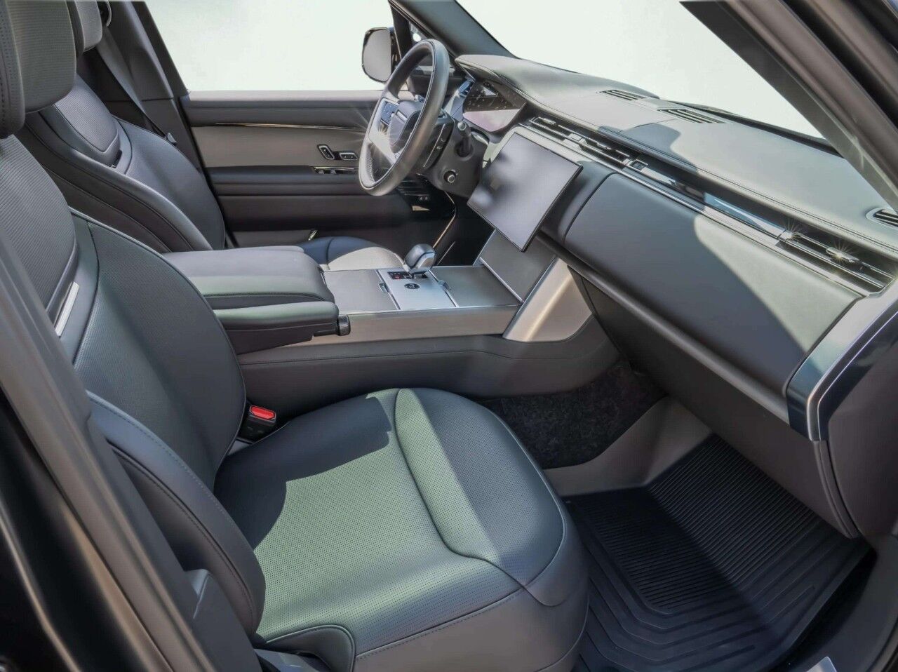 2026 Land Rover Range Rover SV - Original MSRP: $233,535 San Antonio TX