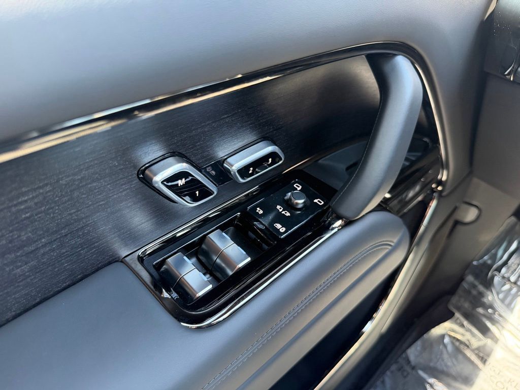 2026 Land Rover Range Rover SV Tucson AZ