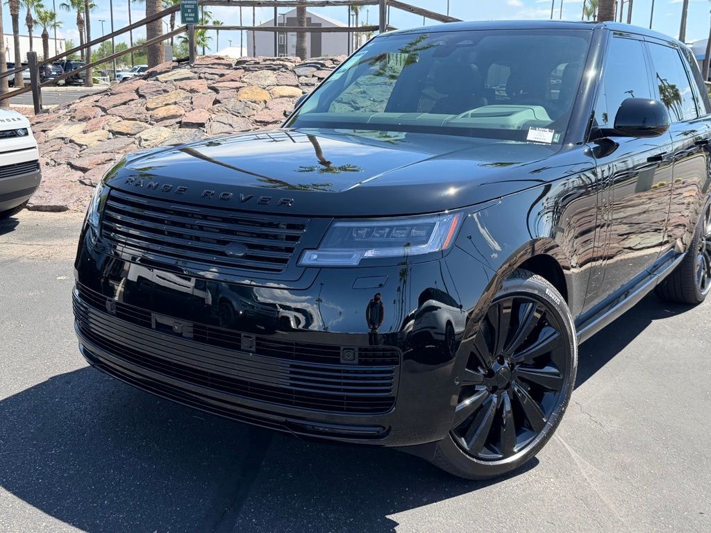 2026 Land Rover Range Rover SV