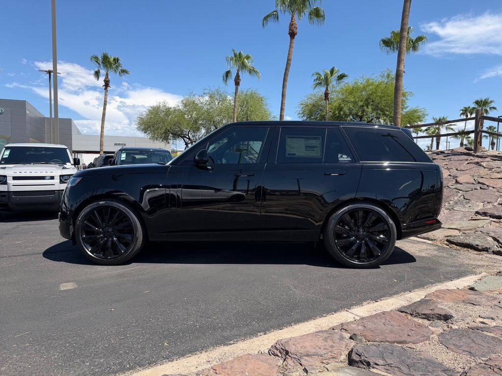 2026 Land Rover Range Rover SV