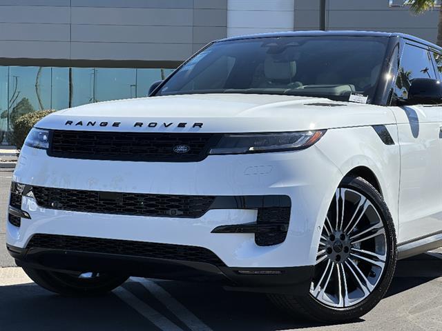 2026 Land Rover Range Rover Sport P360 SE