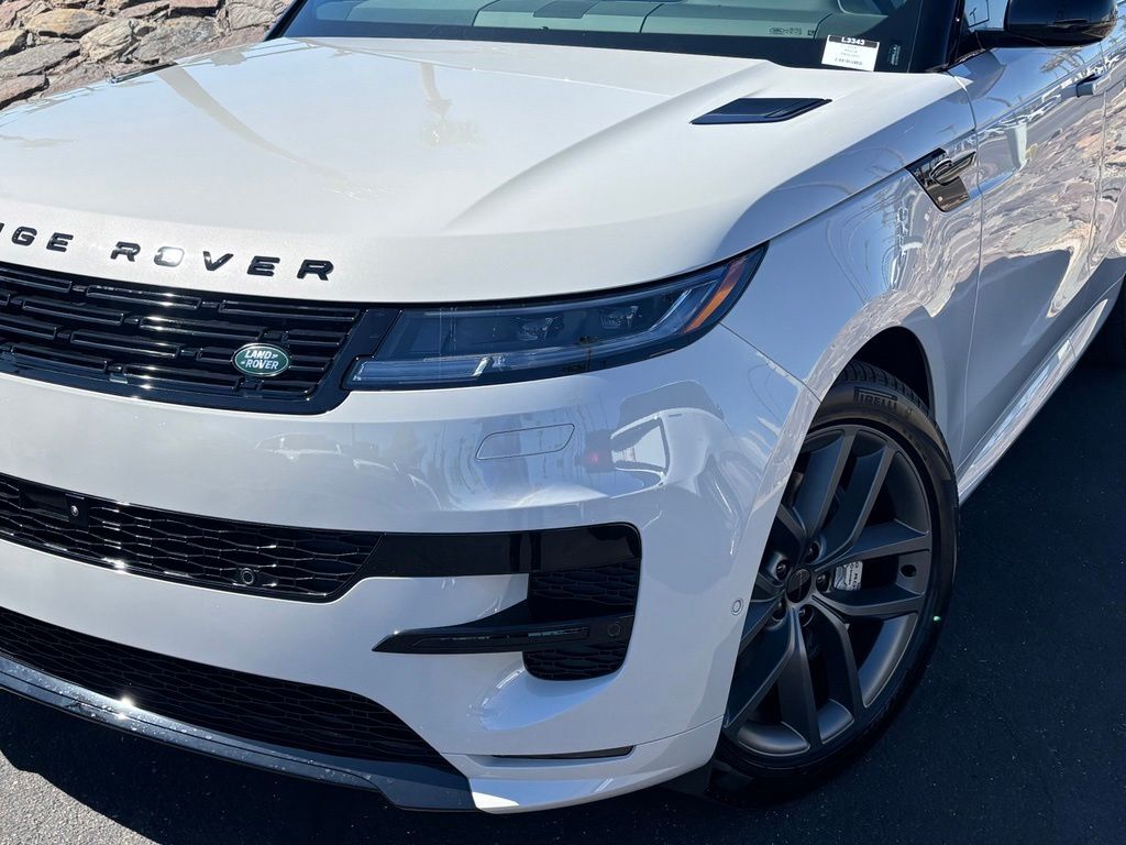 2026 Land Rover Range Rover Sport Plug-in Hybrid Dynamic SE