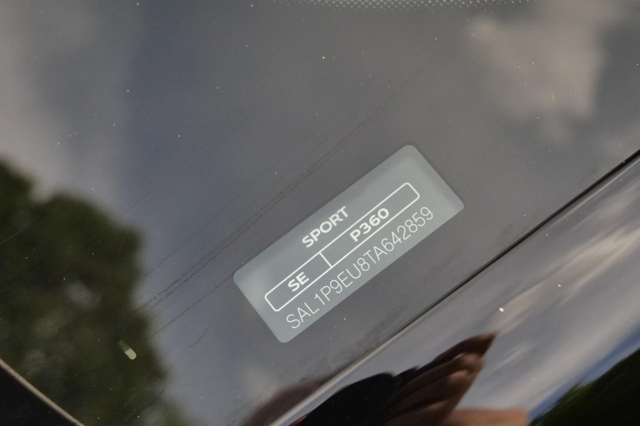 2026 Land Rover Range Rover Sport SE / AWD / Contrast Roof / Cold Climate Pack! Lincolnton NC