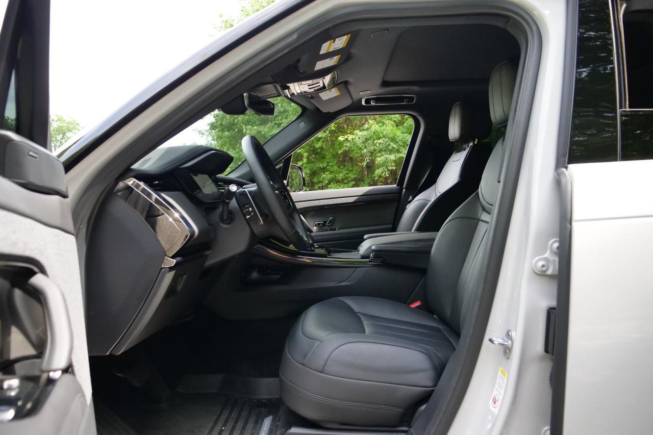 2026 Land Rover Range Rover Sport SE / AWD / Contrast Roof / Cold Climate Pack! Lincolnton NC