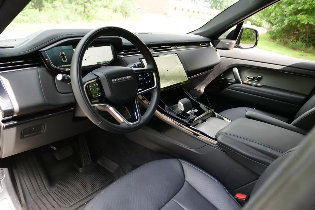 2026 Land Rover Range Rover Sport SE / AWD / Contrast Roof / Cold Climate Pack! Lincolnton NC