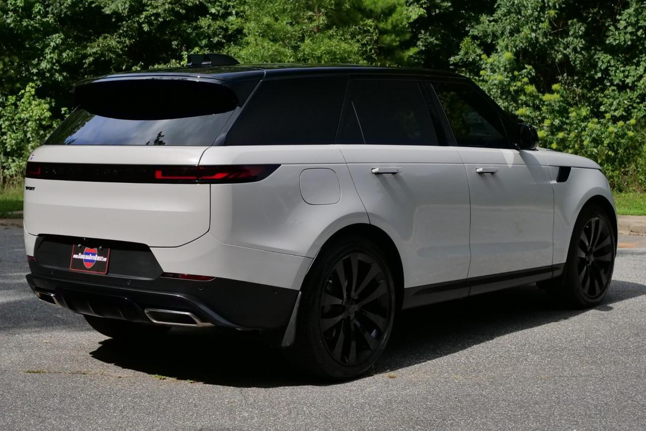 2026 Land Rover Range Rover Sport SE / AWD / Contrast Roof / Cold Climate Pack! Lincolnton NC