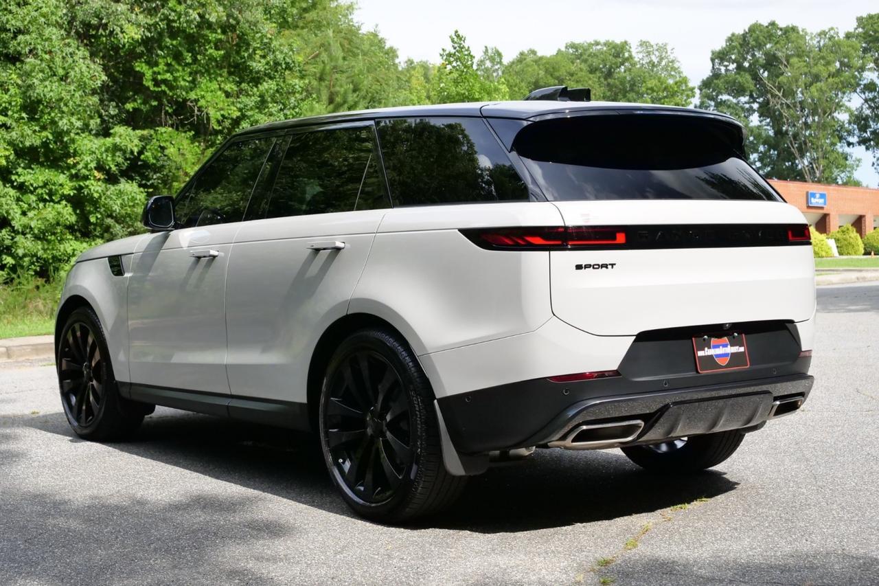2026 Land Rover Range Rover Sport SE / AWD / Contrast Roof / Cold Climate Pack! Lincolnton NC