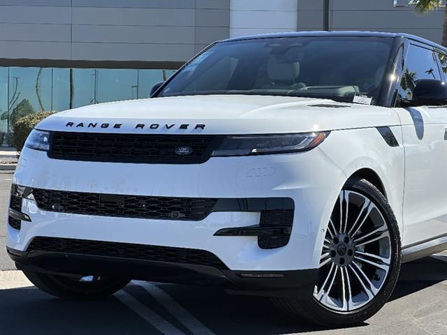 2026 Land Rover Range Rover Sport SE