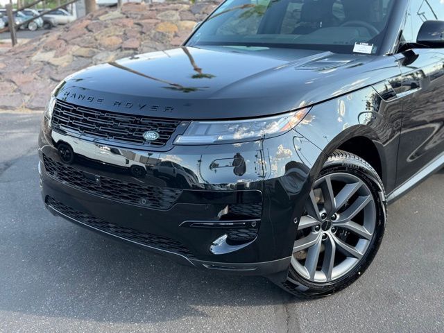2026 Land Rover Range Rover Sport SE