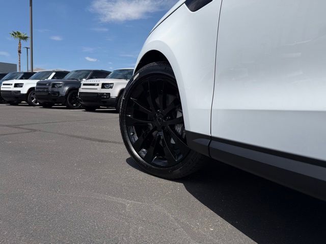 2026 Land Rover Range Rover Sport SE