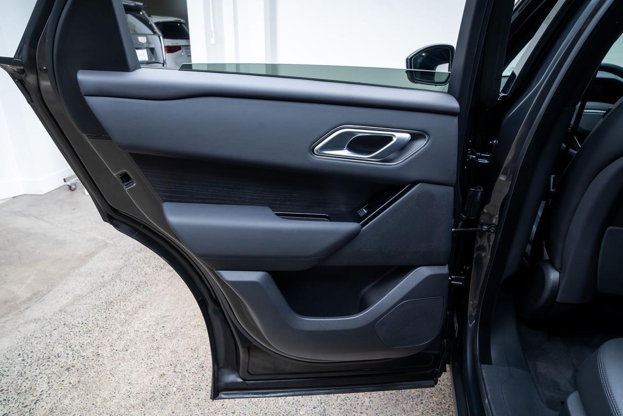 2026 Land Rover Range Rover Velar Dynamic SE 1 Owner Moonroof Portland OR