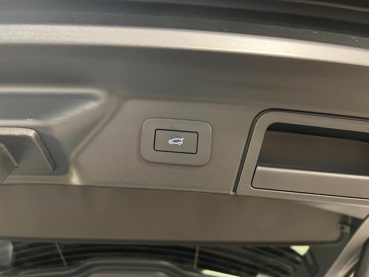 2026 Land Rover Range Rover Velar Dynamic SE Parker CO