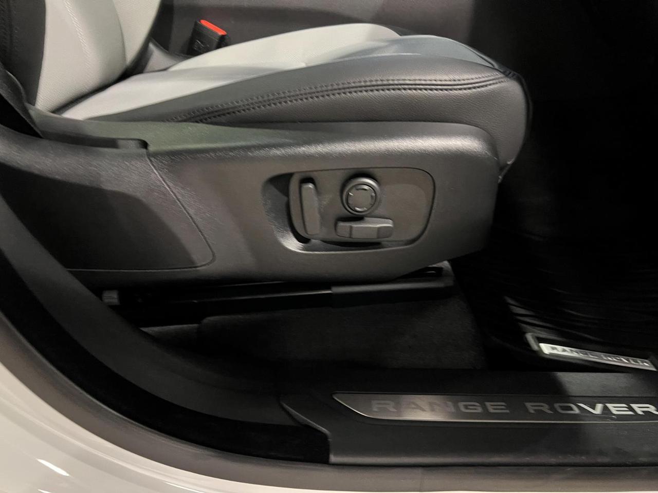 2026 Land Rover Range Rover Velar Dynamic SE Parker CO