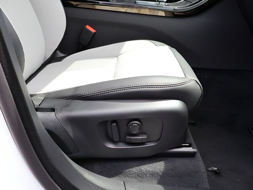 2026 Land Rover Range Rover Velar Dynamic SE San Clemente CA