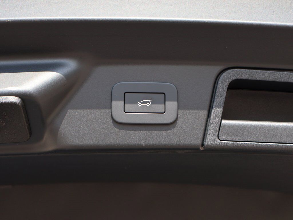 2026 Land Rover Range Rover Velar Dynamic SE San Clemente CA