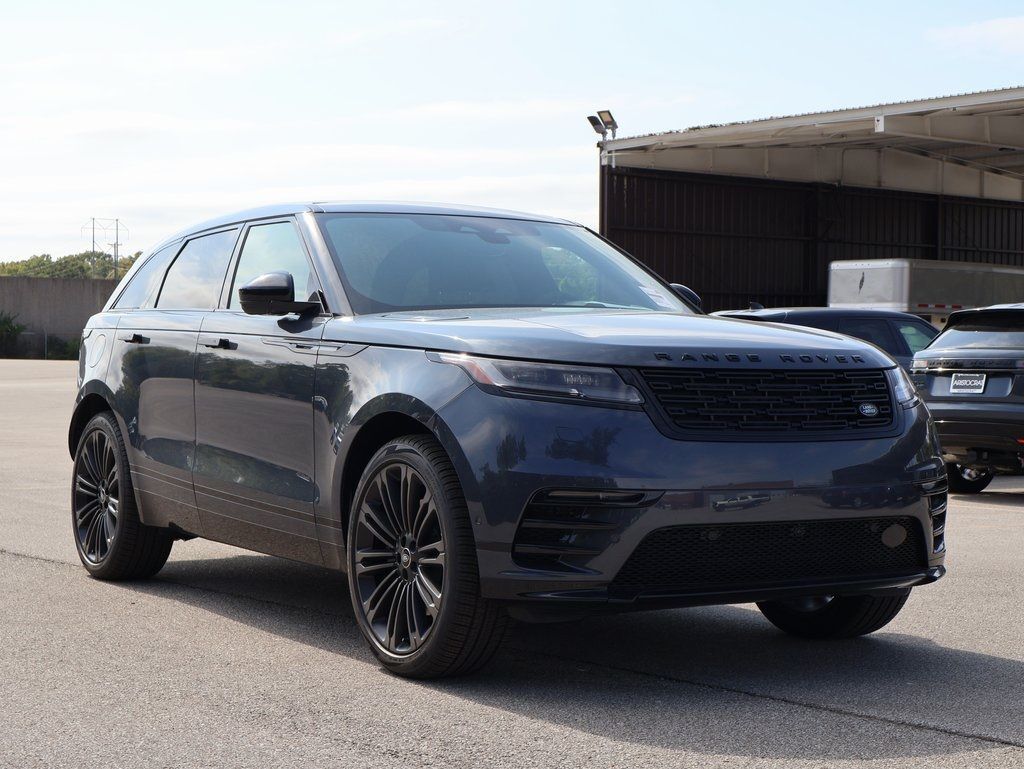 2026 Land Rover Range Rover Velar Dynamic SE