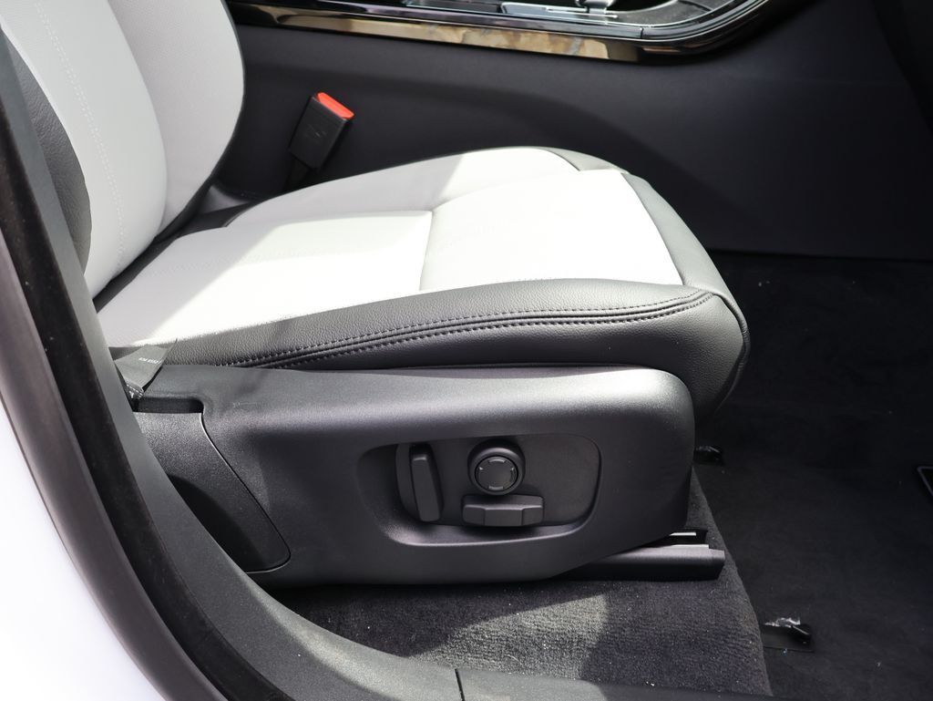 2026 Land Rover Range Rover Velar Dynamic SE San Clemente CA
