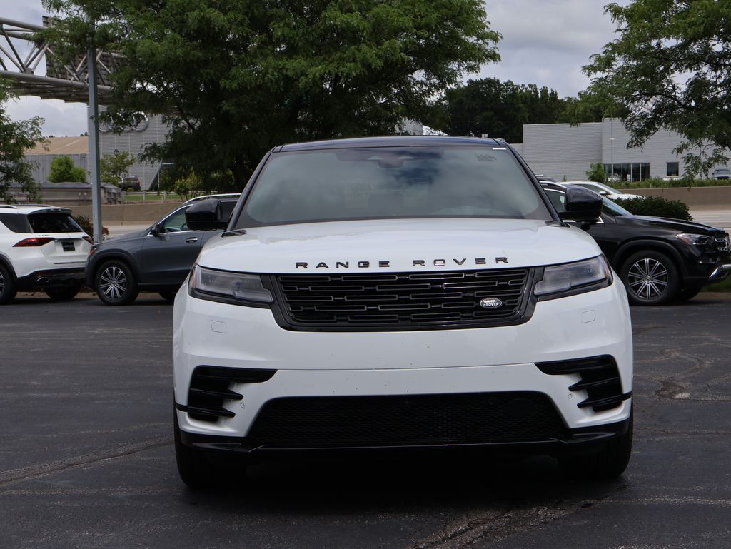 2026 Land Rover Range Rover Velar Dynamic SE