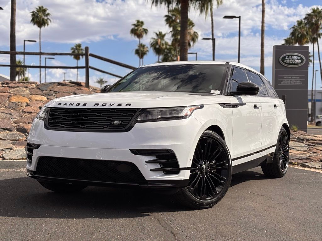 2026 Land Rover Range Rover Velar Dynamic SE