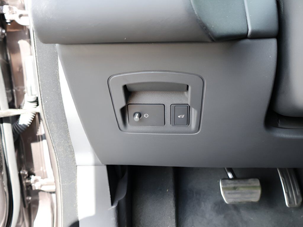 2026 Land Rover Range Rover Velar P250 Base San Clemente CA