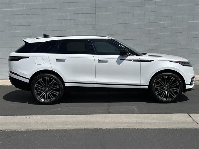 2026 Land Rover Range Rover Velar P400 Dynamic SE