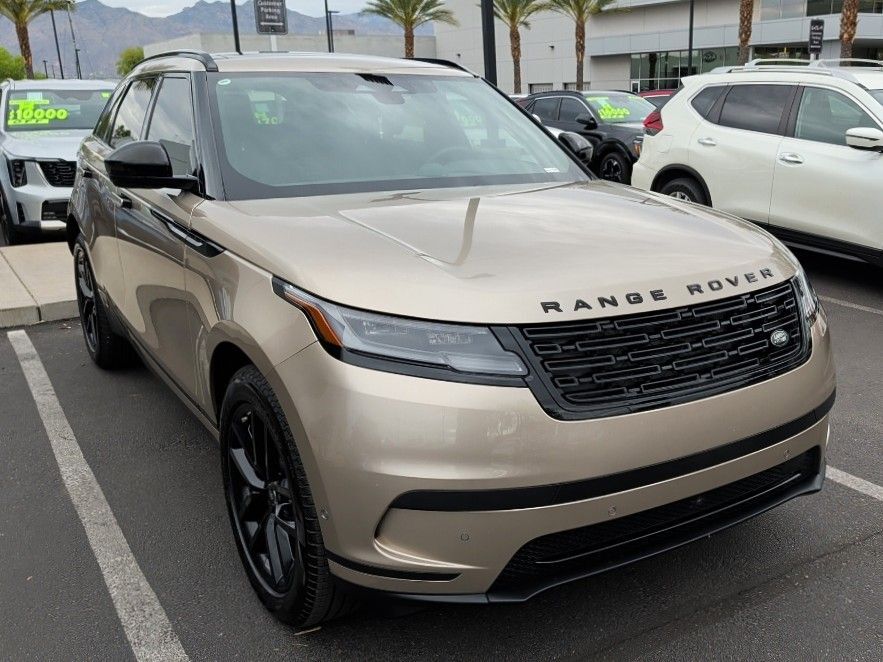 2026 Land Rover Range Rover Velar
