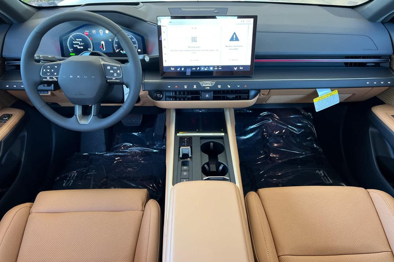 2026 Lexus ES 350e Luxury