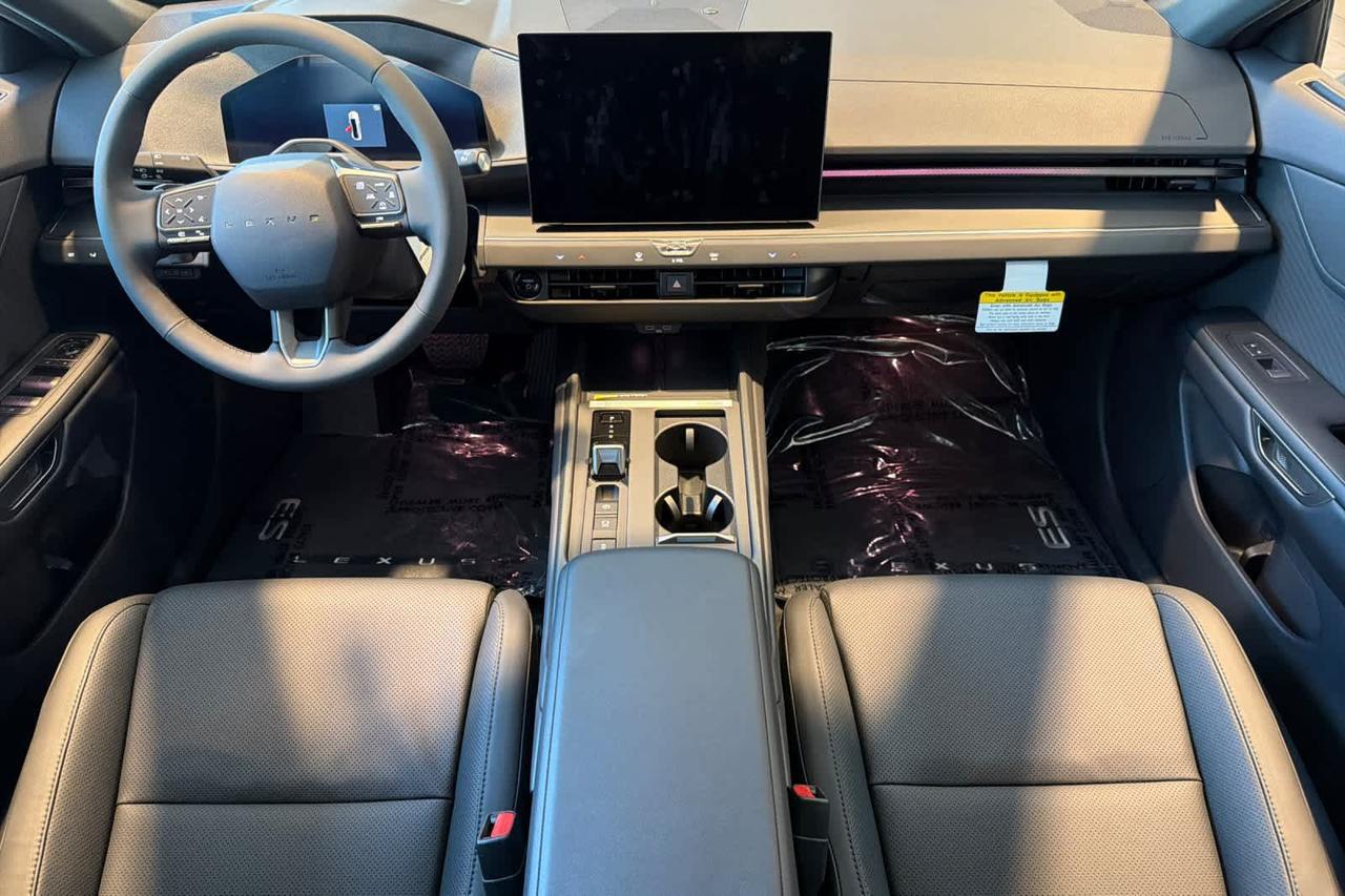 2026 Lexus ES 350e Premium
