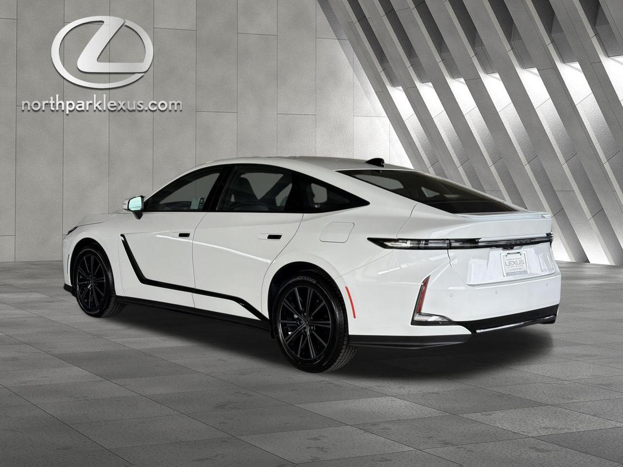 2026 Lexus ES 350h Premium