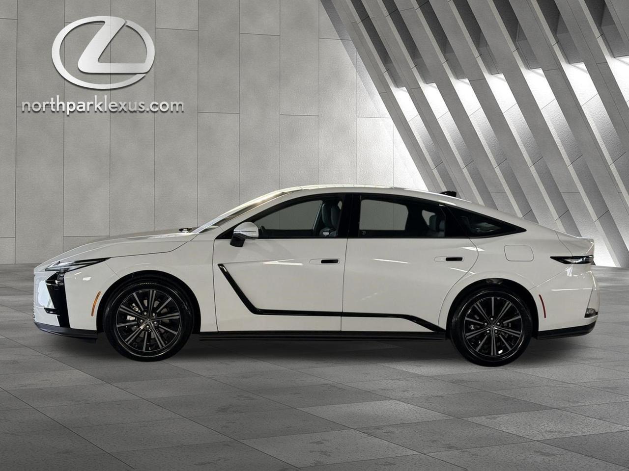 2026 Lexus ES 350h Premium