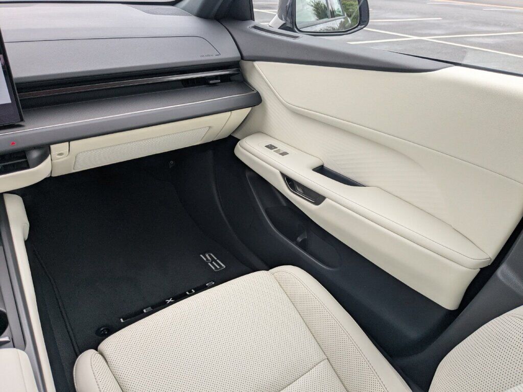 2026 Lexus ESe ES 500e PREMIUM AWD Richmond VA