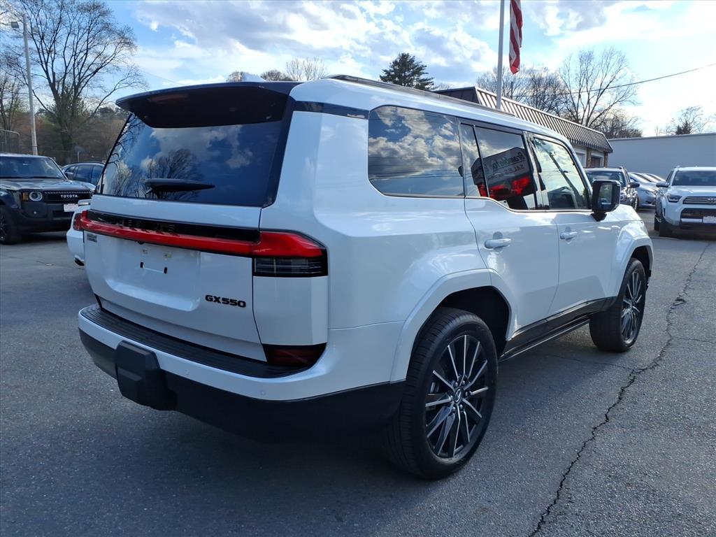 2026 Lexus GX 550 .