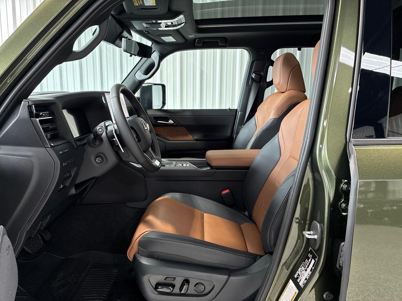 2026 Lexus GX550 Luxury+, 2nd Row Bench, Traffic Jam Assist, HUD, Cold Area Pkg, Digital Key Houston TX