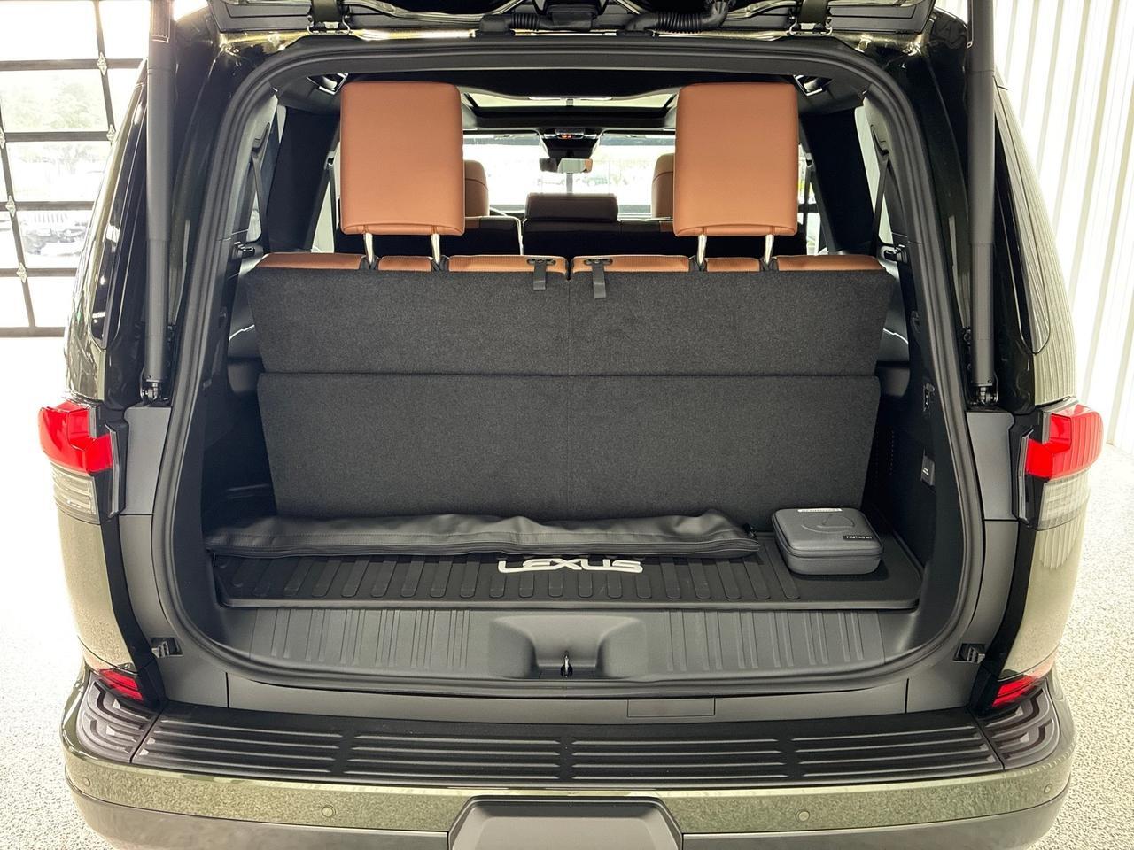 2026 Lexus GX550 Luxury+, 2nd Row Bench, Traffic Jam Assist, HUD, Cold Area Pkg, Digital Key Houston TX