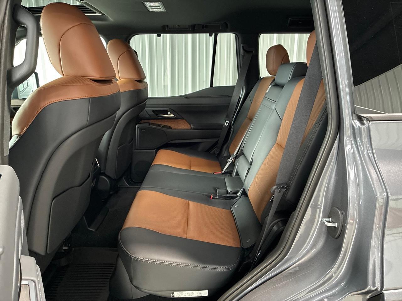 2026 Lexus GX550 Luxury, Bench, Cold Area Pkg, HUD, ML Sound, Traffic Jam Assist, Black Out Emblems, All Weather Mats, Digital Key Houston TX