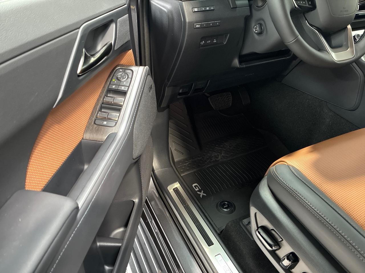 2026 Lexus GX550 Luxury, Bench, Cold Area Pkg, HUD, ML Sound, Traffic Jam Assist, Black Out Emblems, All Weather Mats, Digital Key Houston TX