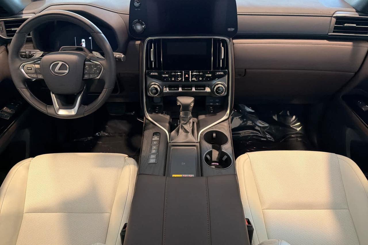 2026 Lexus LX 600 Luxury