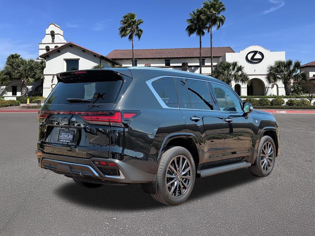 2026 Lexus LX 700h F SPORT Handling