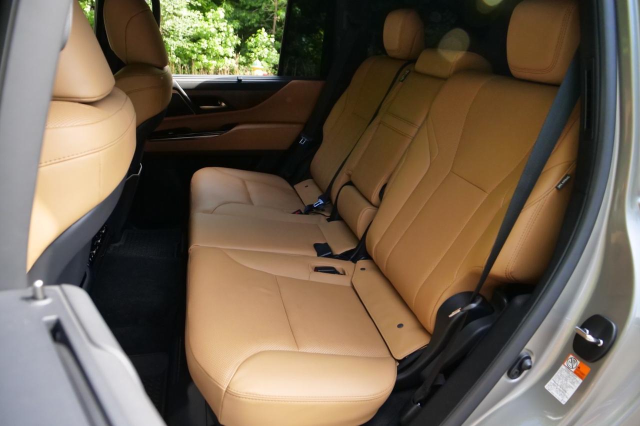 2026 Lexus LX 700h Luxury / 4WD / Appearance Package / Massage Seats! Lincolnton NC