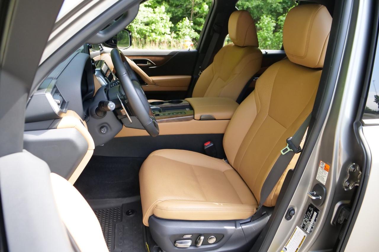 2026 Lexus LX 700h Luxury / 4WD / Appearance Package / Massage Seats! Lincolnton NC